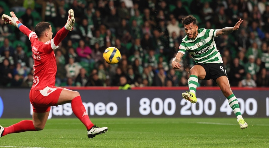 Succès éclatant du Sporting grâce à Suárez et Bragança face à Estoril !