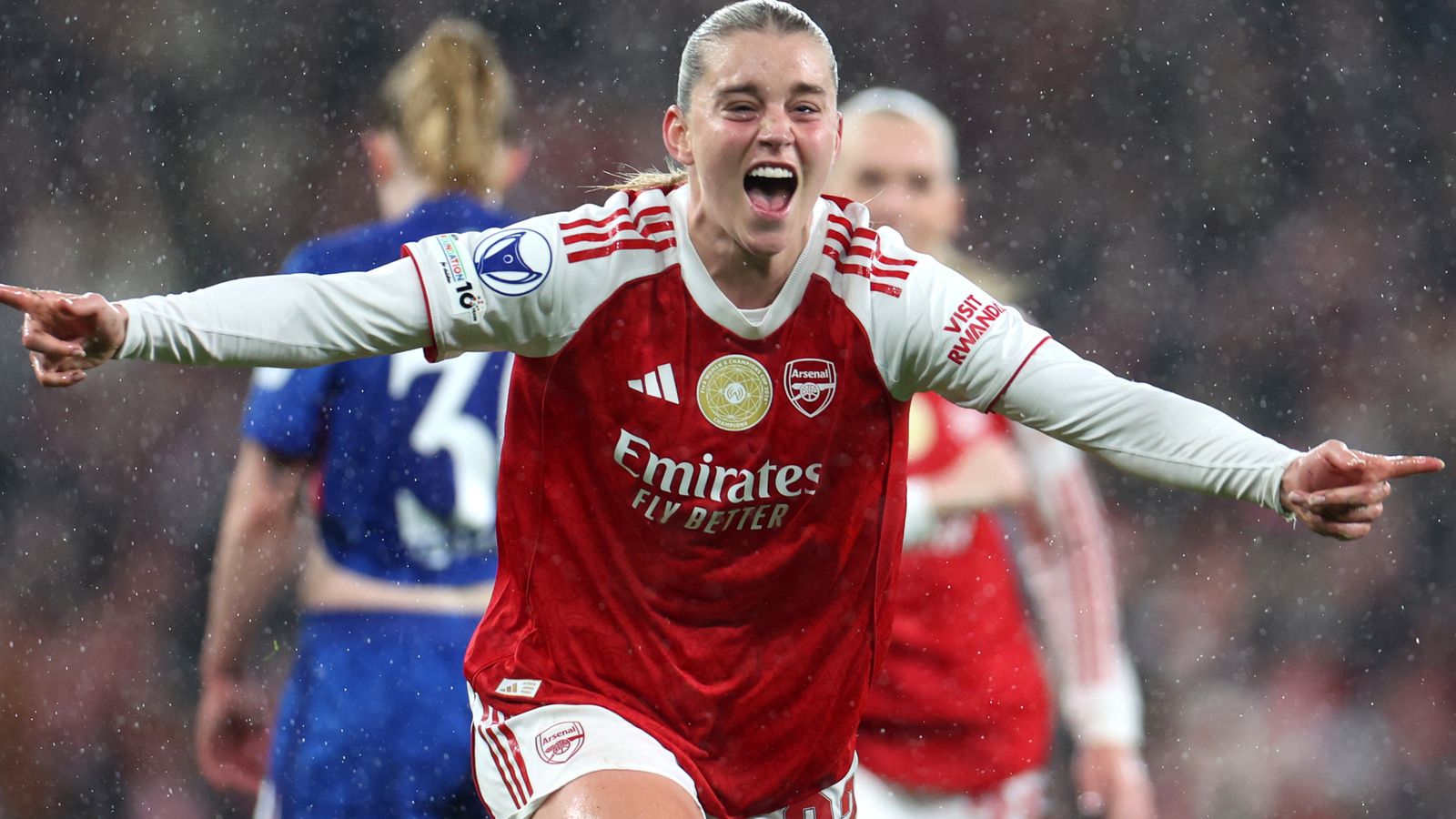 Arsenal 3-1 Chelsea : Alessia Russo brille et propulse les Gunners vers la victoire en quart de finale aller de la Ligue des Champions Féminine !