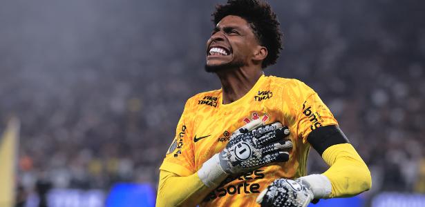 Hugo Souza appelé en sélection après le forfait d'Alisson pour blessure !
