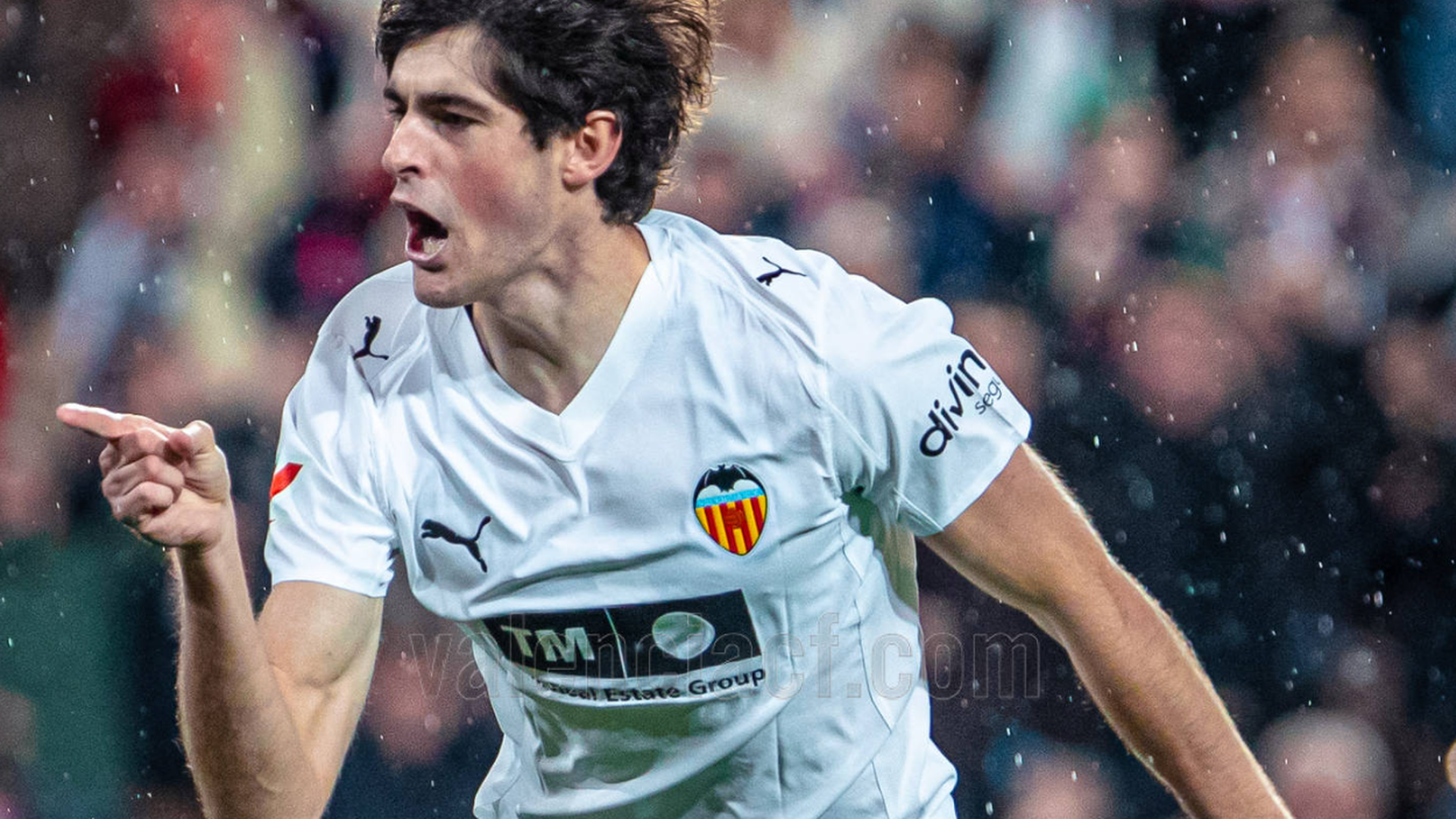 Javi Guerra marque le but égalisateur