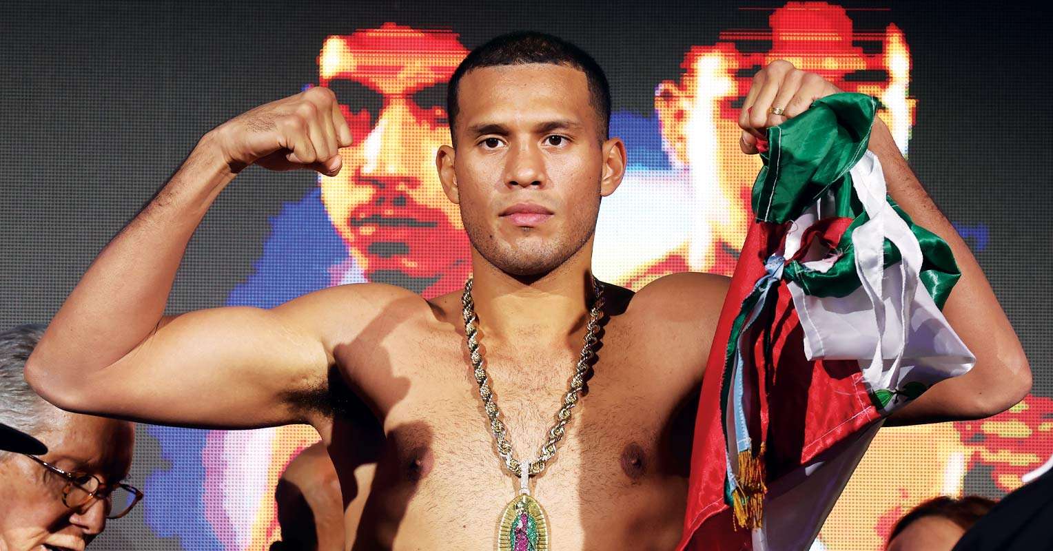David Benavidez révèle que la légende de la boxe est le frappeur le plus redoutable qu'il ait jamais affronté !