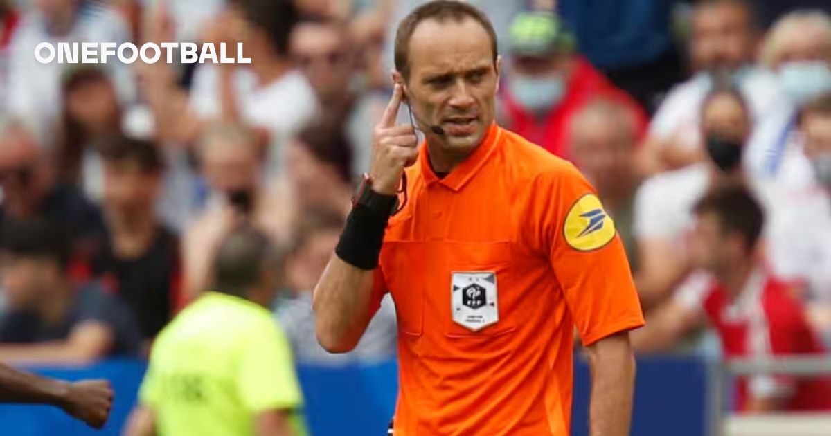 Découvrez l'arbitre choisi pour le choc Nice-RC Lens !