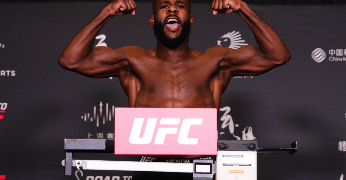 En direct : Résultats des pesées anticipées UFC Vegas 116 | Sterling contre Zalal