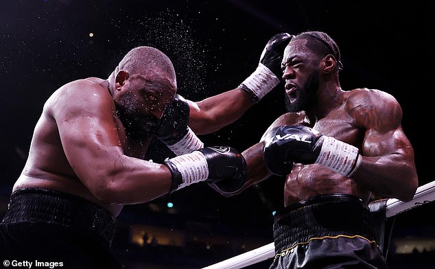 La victoire de Deontay Wilder sur Derek Chisora : un affrontement CULTE entre deux gladiateurs ! Voici leurs prochaines étapes à envisager.