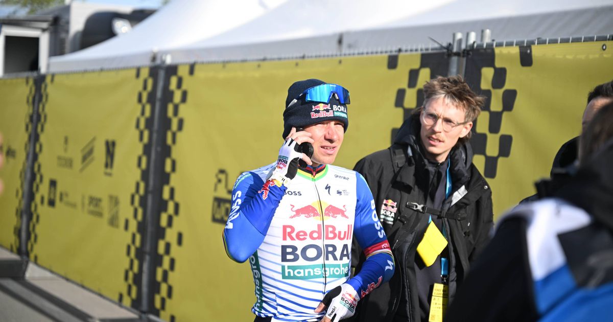 Le plan de course d'Evenepoel bouleversé après seulement 80 kilomètres à cause de l'équipe Bahrain Victorious !