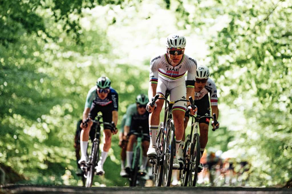Perché Pogacar riesce a vincere tutto tranne la Parigi Roubaix?