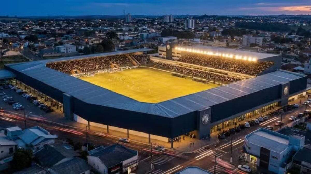 À 114 ans, un club traditionnel dévoile une rénovation "échelonnée" de son stade !