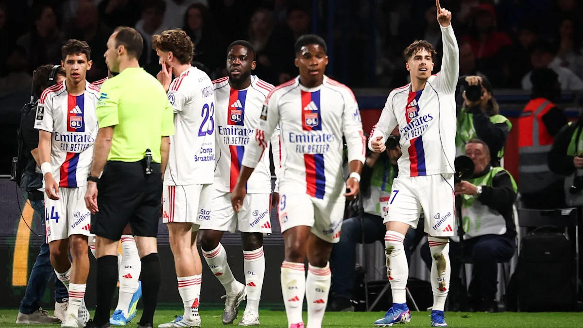 Man Utd vise un transfert audacieux pour recruter la star de Lyon et résoudre son problème de position !
