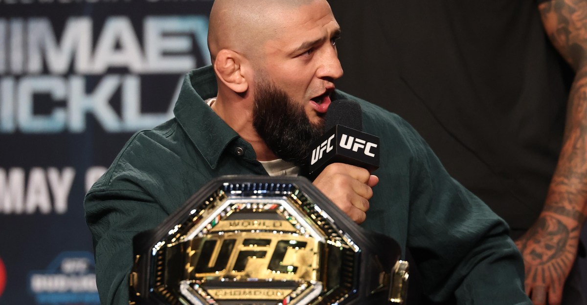 Khamzat Chimaev contre Sean Strickland : Cotes, Analyse Complète et Prédiction Épique pour UFC 328