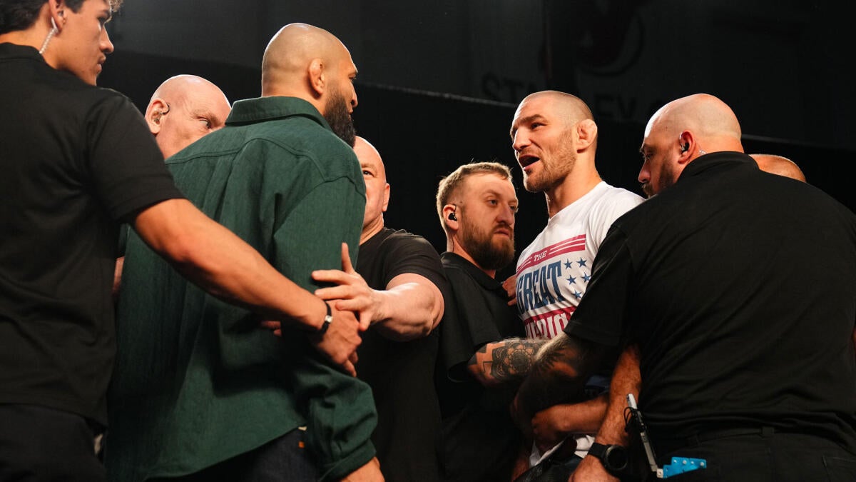 Résultats en Direct de l'UFC 328 : Suivez Chimaev contre Strickland avec tous les scores et détails de la carte complète !