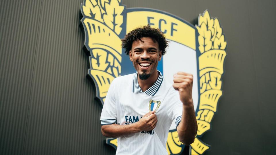 Famalicão décroche un créateur de talent, champion de France avec le PSG !
