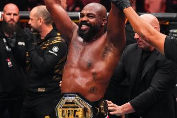 Jon Jones lors d'un combat à l'UFC