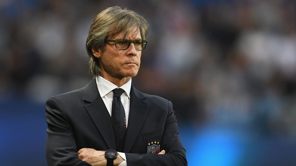 Nouveau sélectionneur pour l’Italie : Conte contre Mancini en duel. Malagò appelle Maldini