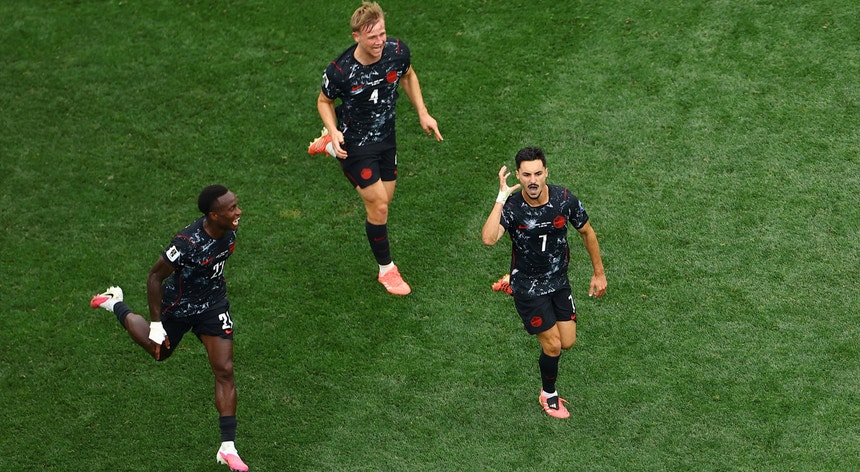 Stephen Eustáquio propulse le Canada vers les huitièmes de finale