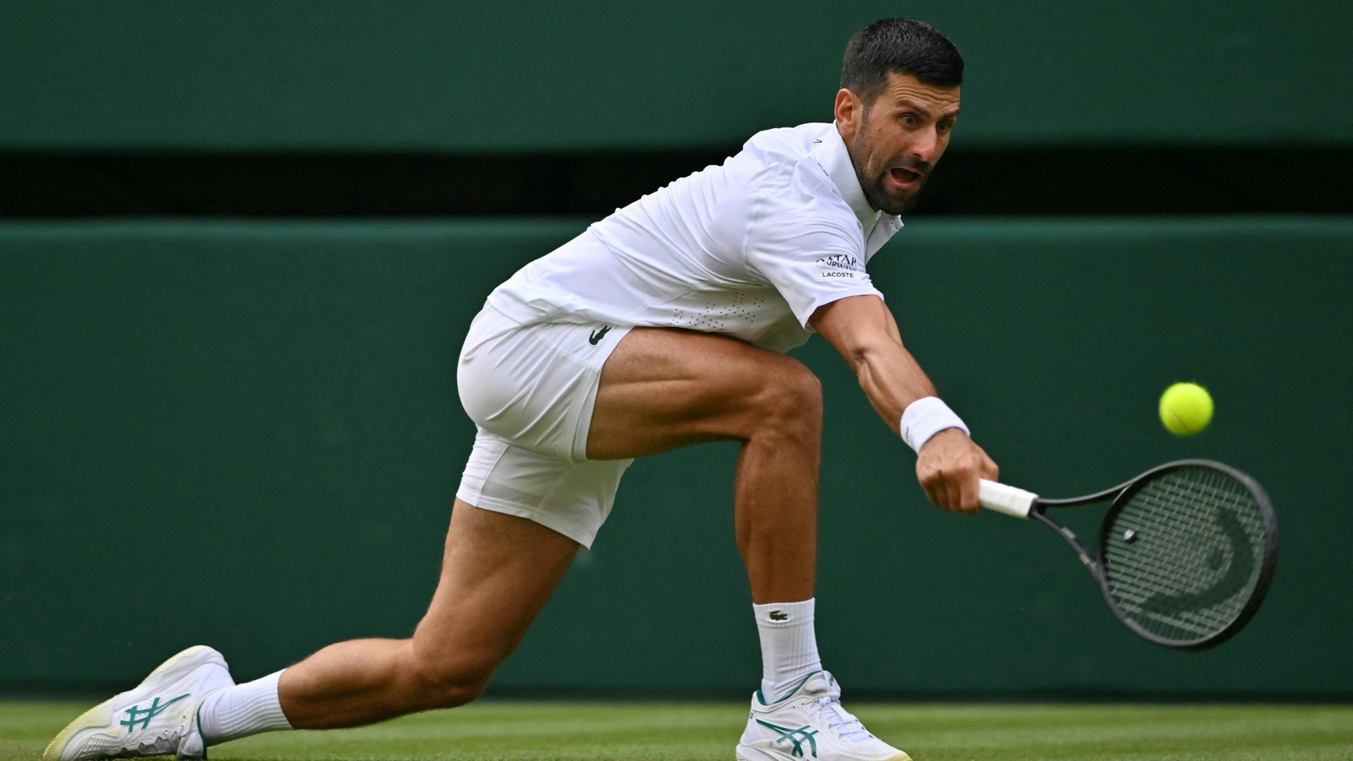 Tennis : Novak Djokovic se bat pour décrocher sa place en finale à Wimbledon dès le 2e tour
