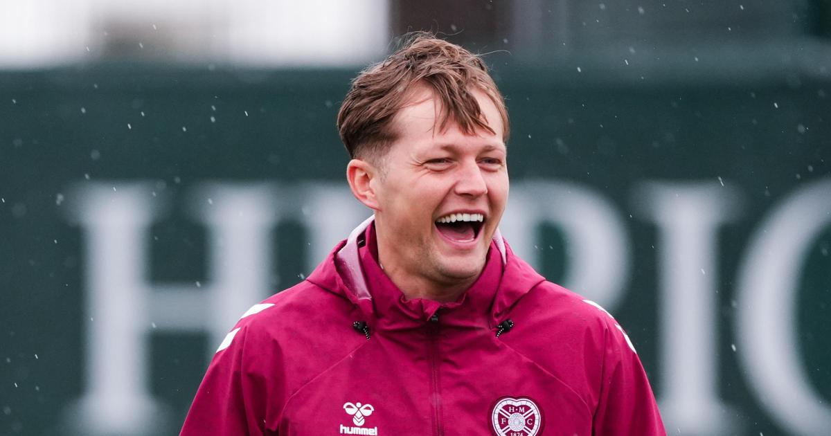 Un défenseur des Hearts rejoint Oxford United, premier renfort estival