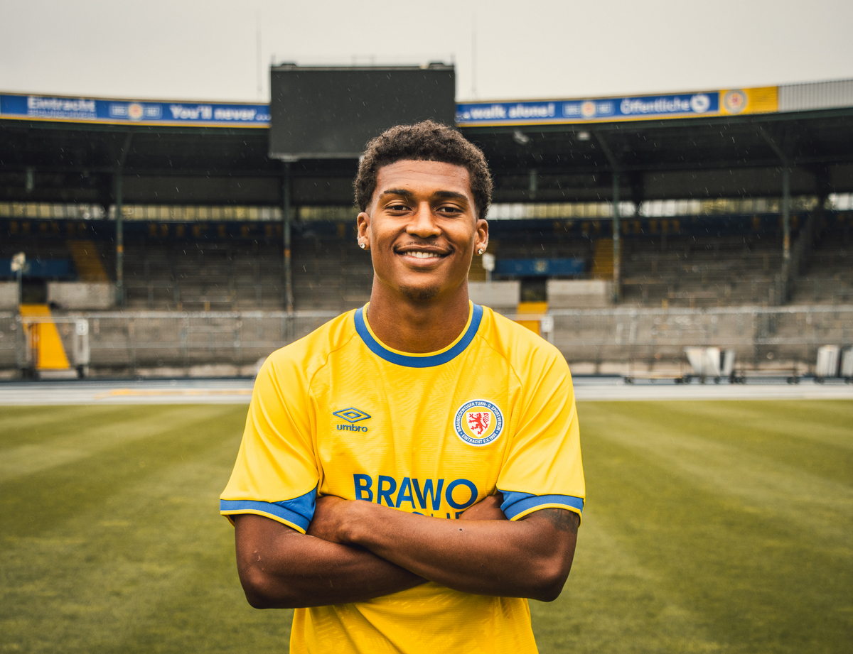 Pour l’attaque : l’Eintracht signe l’ailier Junior Zé