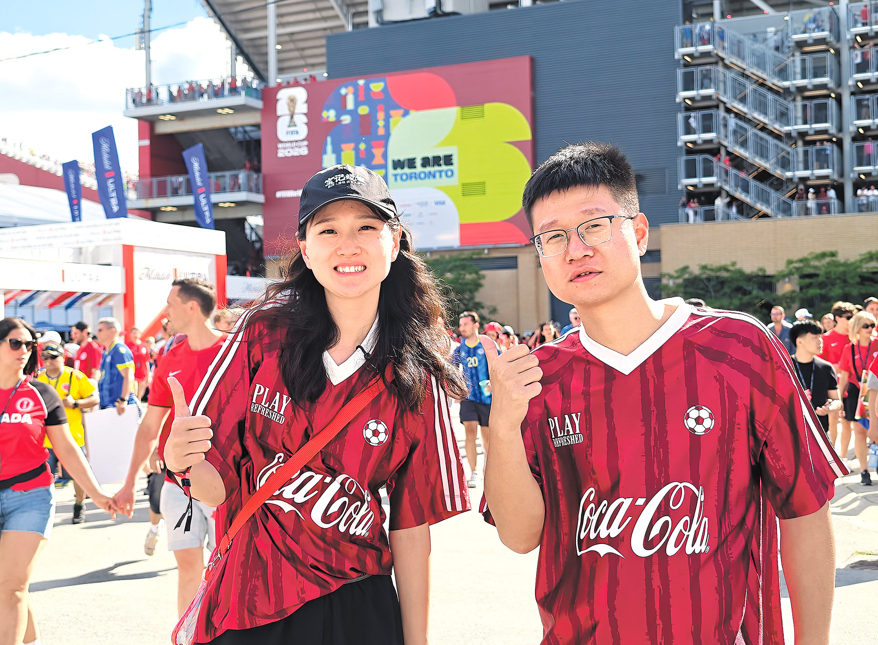 Propriétaire du restaurant Baoji BBQ Li Yuanyuan à l’extérieur du stade BMO Field à Toronto pour le match Canada vs Bosnie-Herzégovine