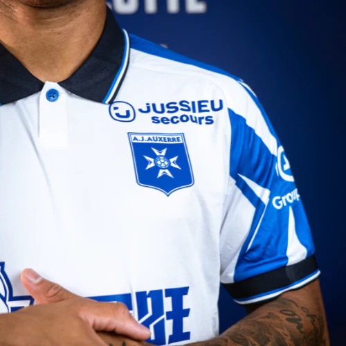 Maillot officiel Auxerre 2026-2027 Macron