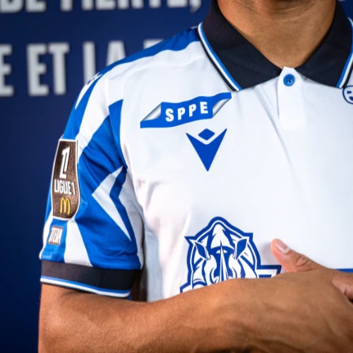 Maillot officiel Auxerre 2026-2027 Macron