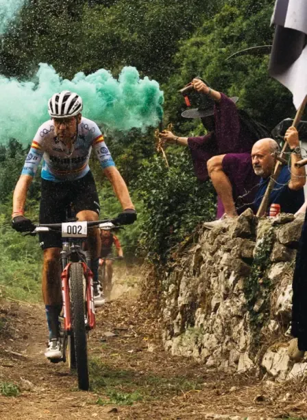 Le coureur de Baza en compétition