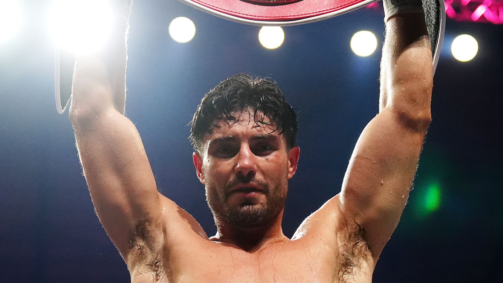 Josh Kelly promet un duel acharné contre Caoimhin Agyarko : le titre IBF des poids mi-moyens vaut son pesant d’or