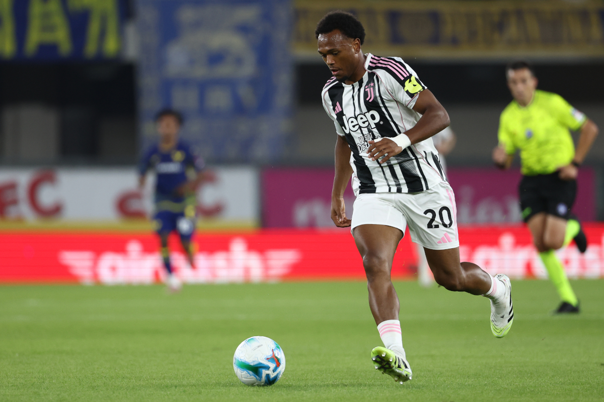 Lois Openda en action lors d'un match de Serie A