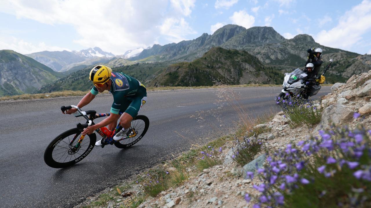 Actu Tour de France : Décision nette—Carapaz décroche le maillot de meilleur grimpeur, Pedersen prend le maillot vert
