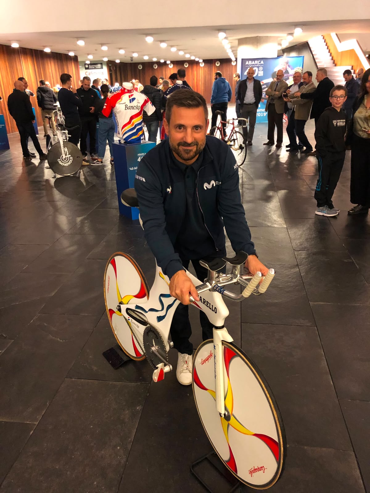 Zabala, avec la 'espada' d’Indurain.