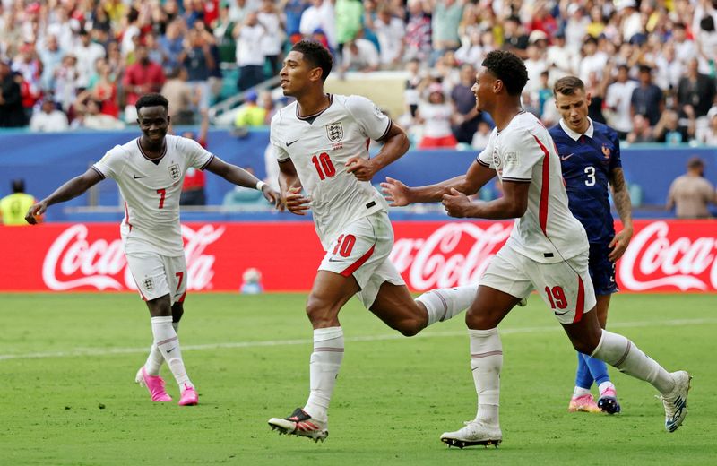 Football : l’Angleterre résiste à la remontée française et décroche la 3e place au Mondial