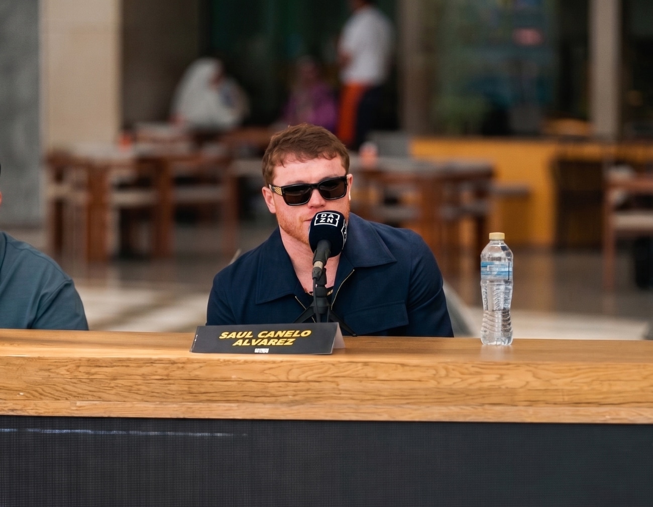 Bob Arum dit que Canelo a sa place sur le parcours de golf et soutient Mbilli pour le battre