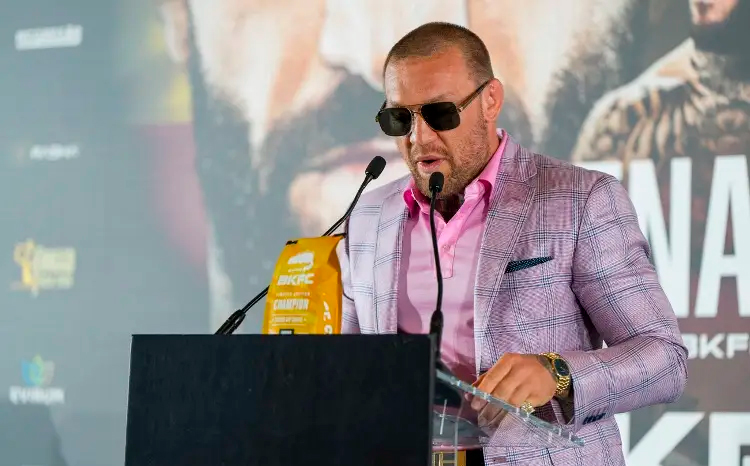 Conor McGregor se fera opérer après s'être blessé lors de son retour à l'UFC
