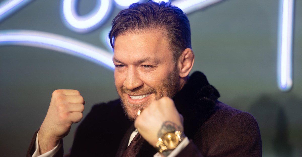 Conor McGregor traite Justin Gaethje de putain de clochard : Max Holloway t’a mis face à terre, cul en l’air