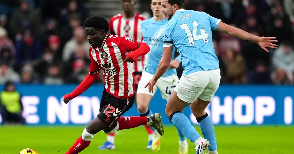 Eliezer Mayenda quitte Sunderland pour rejoindre le Stade Rennais : un transfert prometteur !