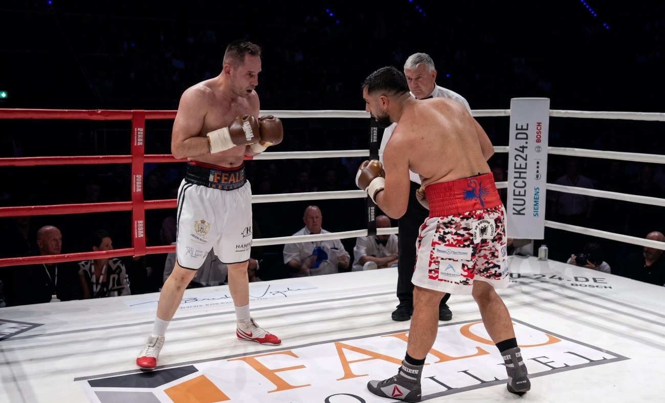 Felix Sturm s'incline par décision partagée contre Granit Stein dans un ultime combat émouvant