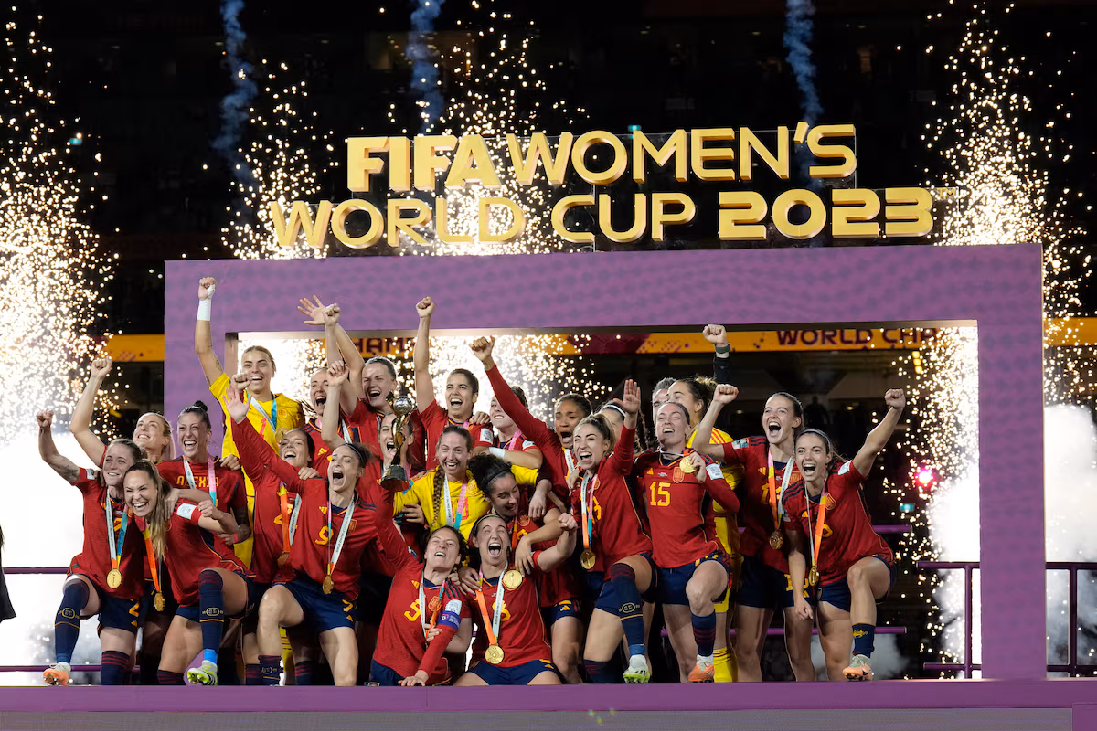 Le football met l’accent sur l’été prochain et la Coupe du Monde féminine au Brésil.