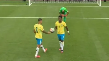 Je n’ai jamais fui : Vinícius Júnior évoque le penalty du Brésil et Ancelotti s’appuie sur une statistique pour sa sélection