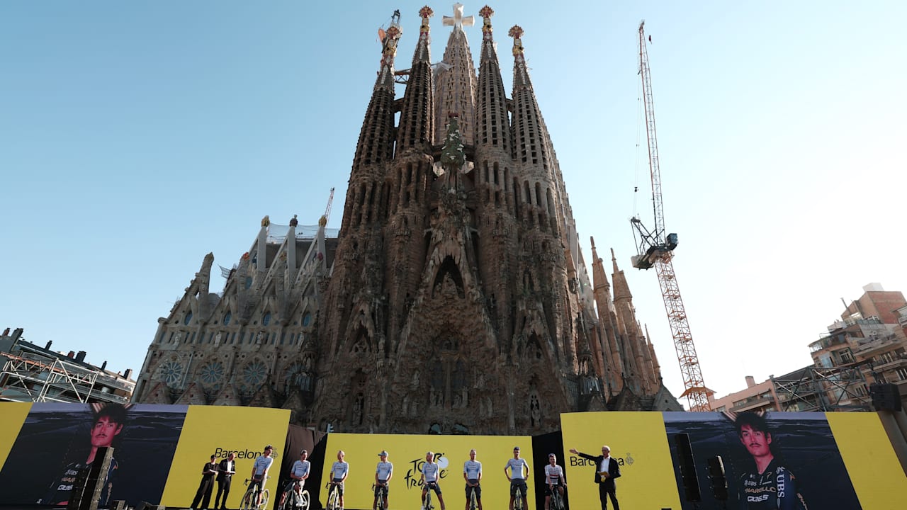 La Tour de France démarre en fanfare à Barcelone