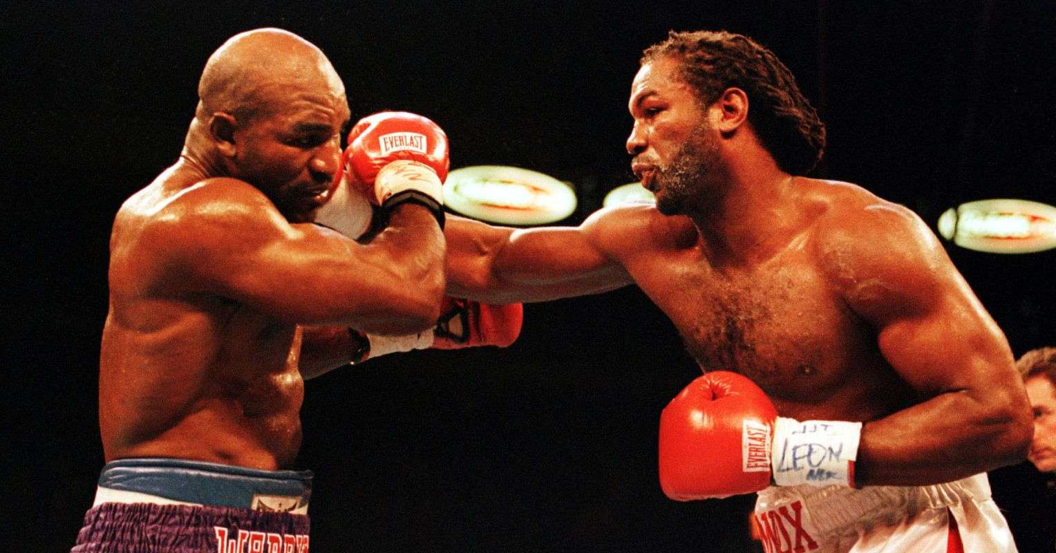 Le champion du monde des poids lourds qui a affronté Lewis et Holyfield se prépare à faire son retour à 53 ans : Je bats tout le monde à la salle