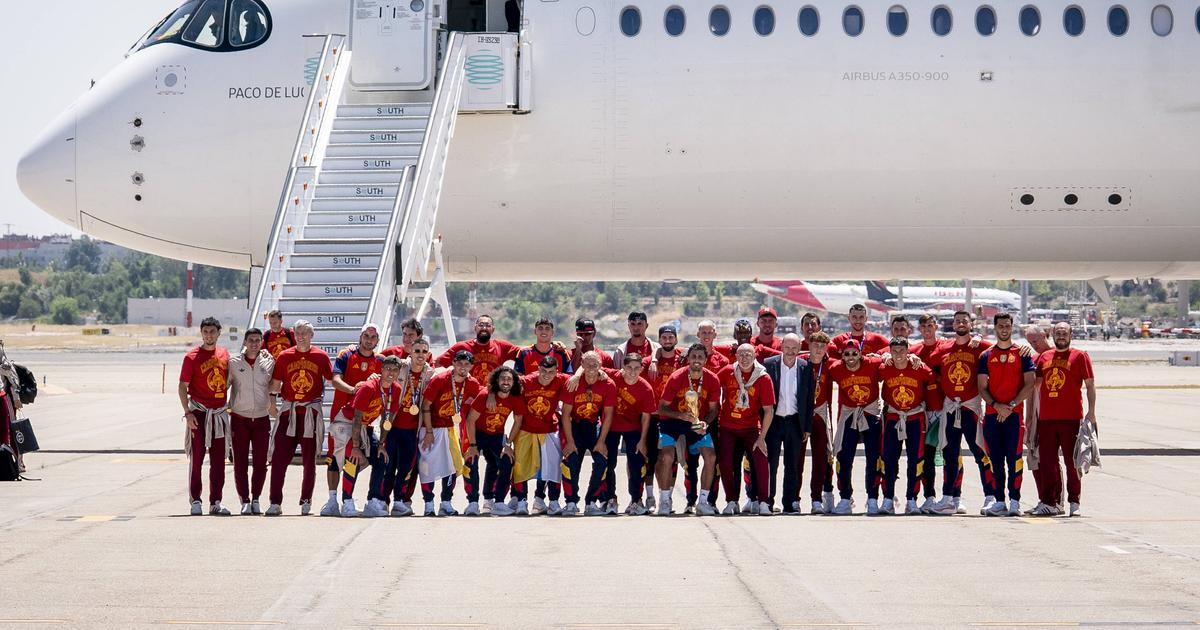 Les champions du monde rentrent déjà chez eux : l’Espagne se prépare à faire la fête à Madrid (photos)