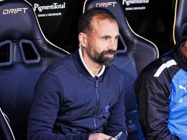 Strasbourg nomme Oliveira comme entraîneur après la surprise O’Neil !