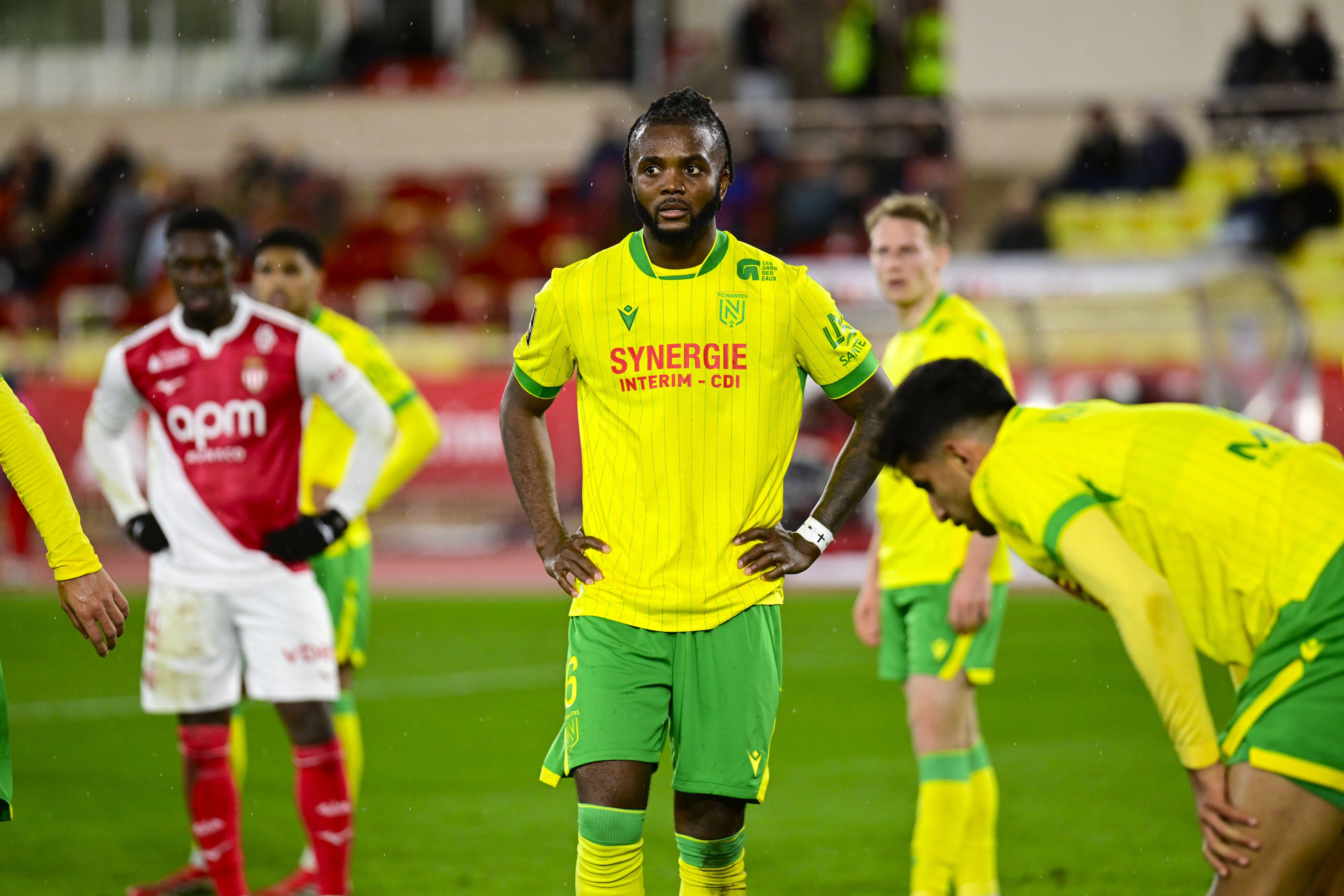 Chidozie Awaziem en action en Ligue 1