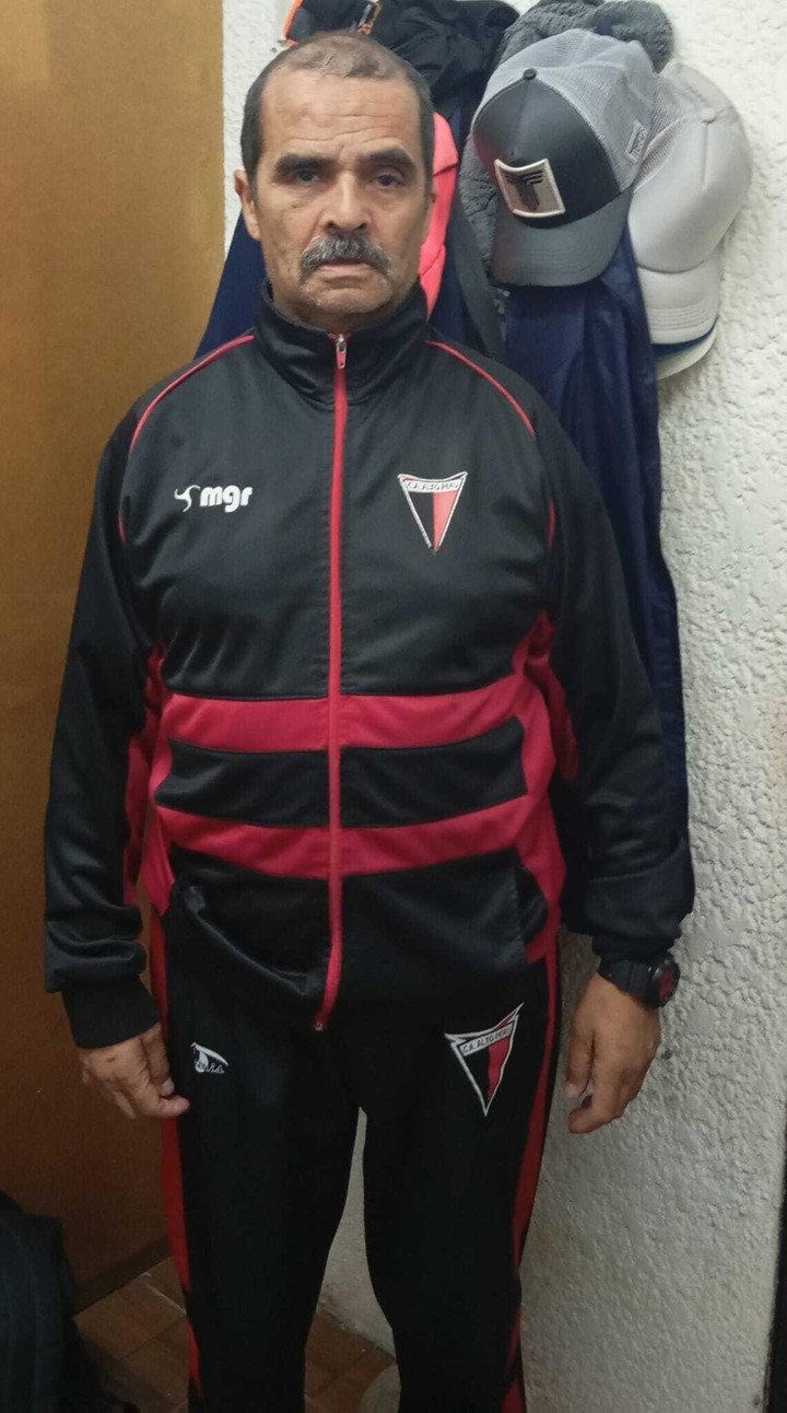 Jorge Caetano, Chochi, utilero de Alto Perú