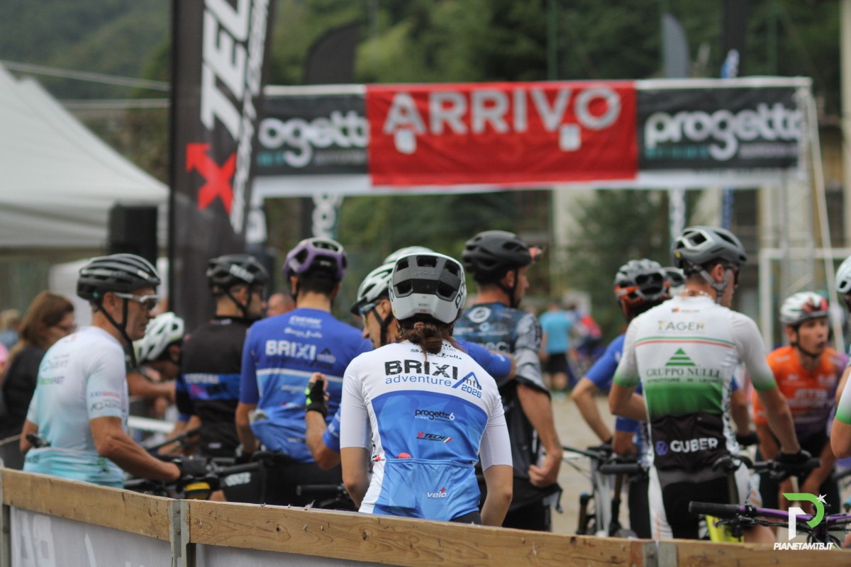Partenza e leader di categoria nel Brixia Adventure MTB