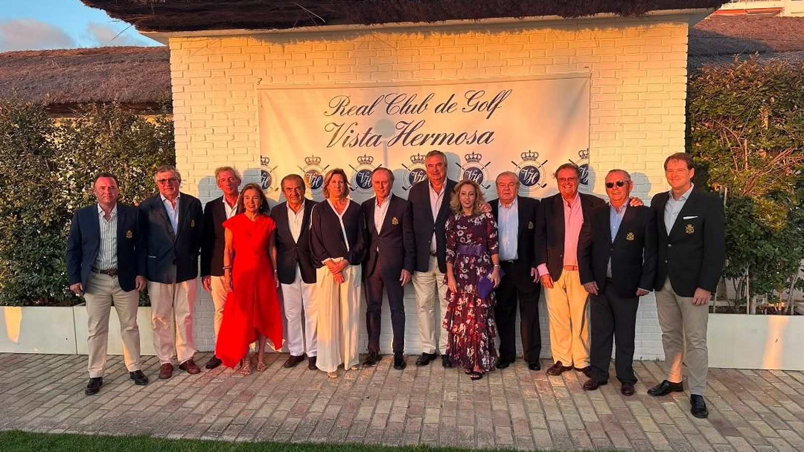 Ricardo Araque, Antonio León, Oliver Abad, Sol Gómez de Barreda, Jaime Fernández-Argüeso, Clara Díez, Juan Fernández de Mesa, Rocío Álvarez -Campana, Juan Bajo, Alfonso Pérez-Barbadillo, Pedro García Frayle et Luis Perea.