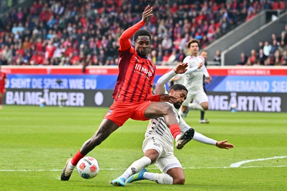 Conteh blessé, indisponible pour Heidenheim.