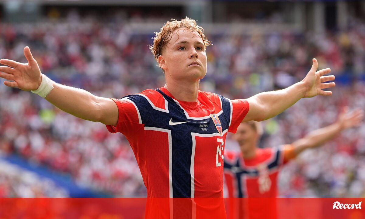 Benfica ferme la porte au départ de Schjelderup