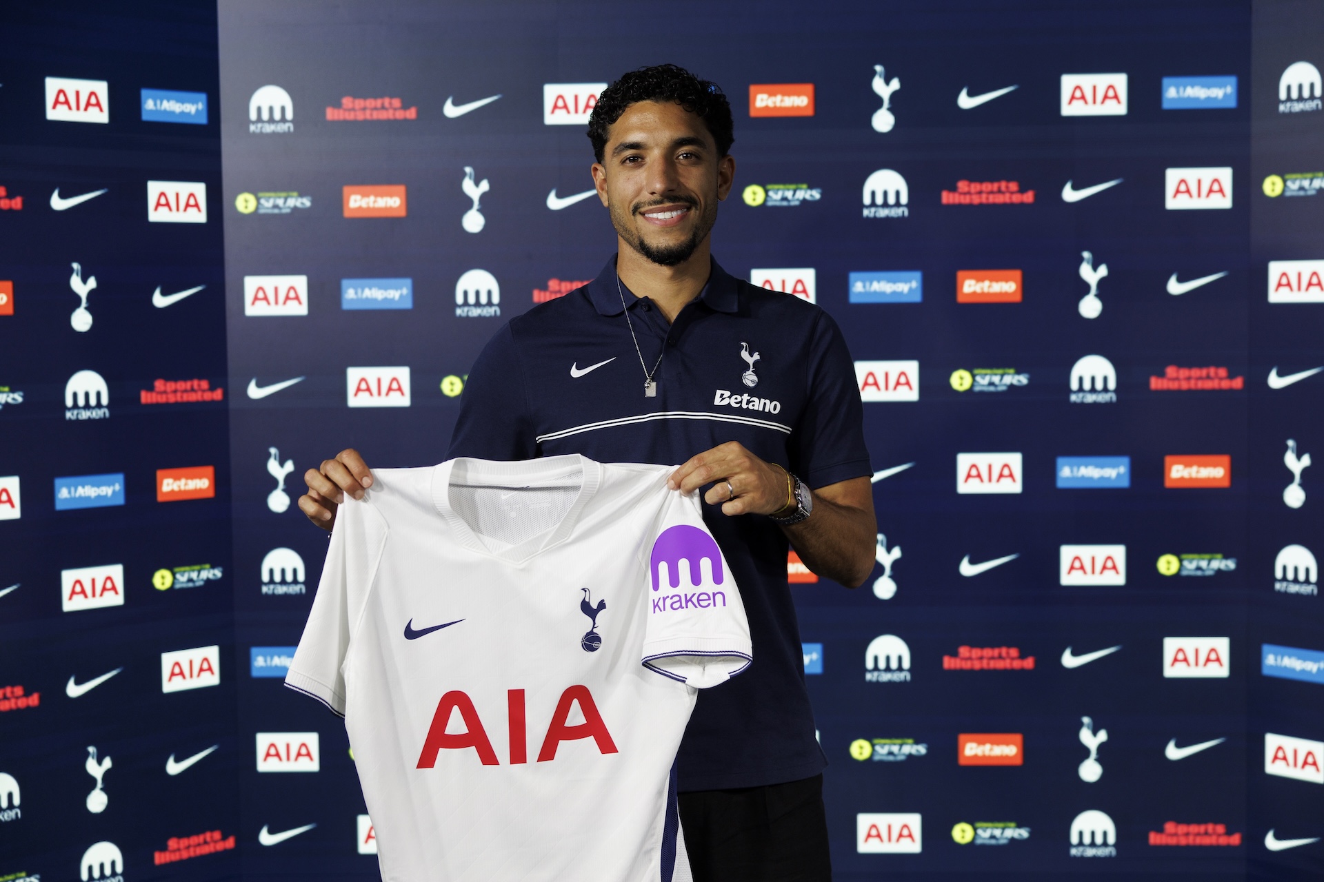 Bienvenue, Omar ! Marmoush arrive en prêt