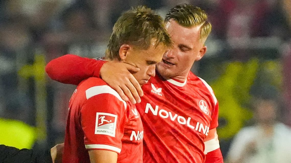 Marlon Ritter réconforte Naatan Skyttä après sa blessure