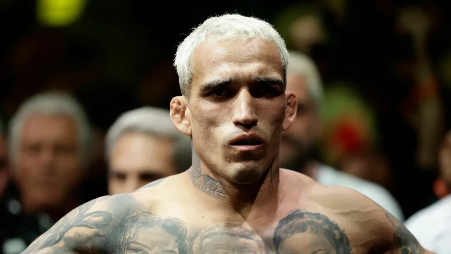 Charles Oliveira révèle qu'il vise un dernier combat avant 2026